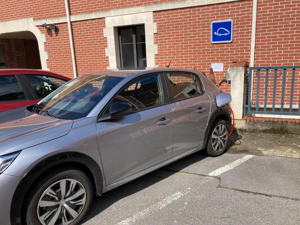 Cit'Hotel - Hotel Le Cedre Noyon Luaran gambar
